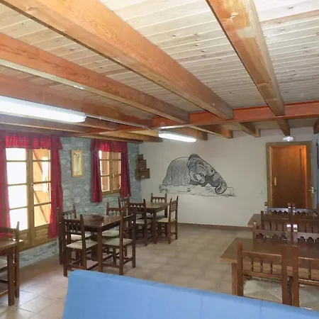 Hostel Refugi D'alos *
